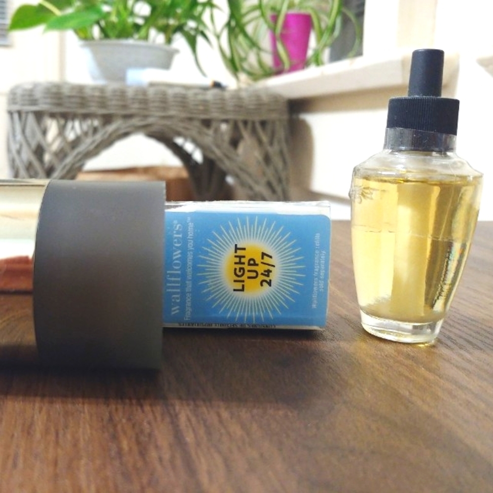 Bath & Body Works Wallflowers air freshener plug in refill plug-in vanilla